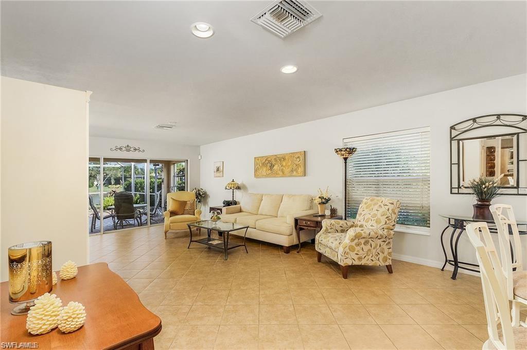 8689 Querce Ct Property Photo 7
