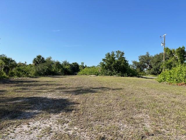 1915 Nw 27th Pl Property Photo 2