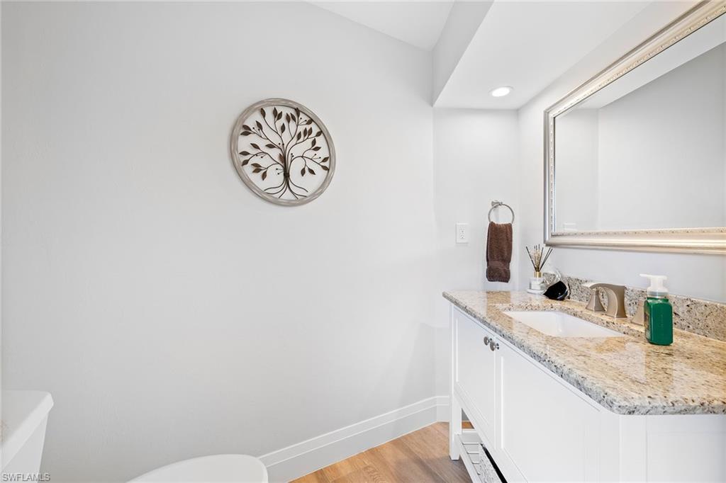 636 Park Shore Dr Property Photo 22