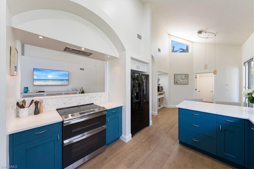 171 Via Napoli Property Photo 12