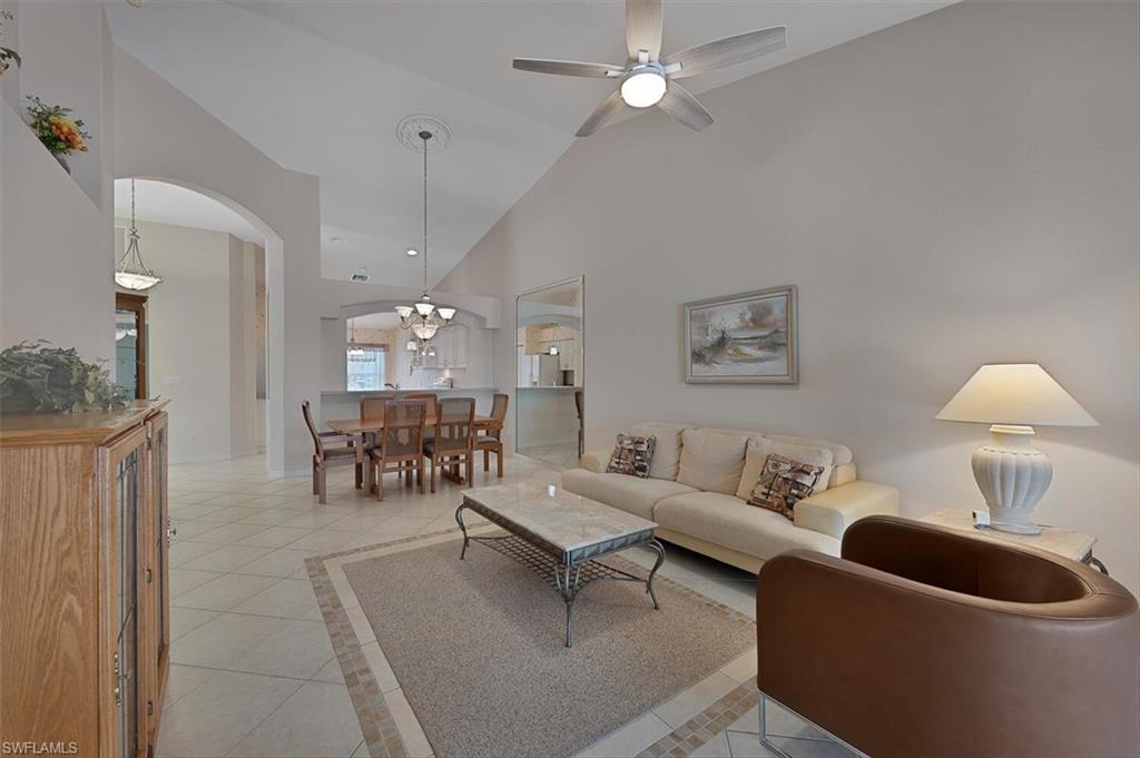 8279 Ibis Cove Cir # A136 Property Photo 3
