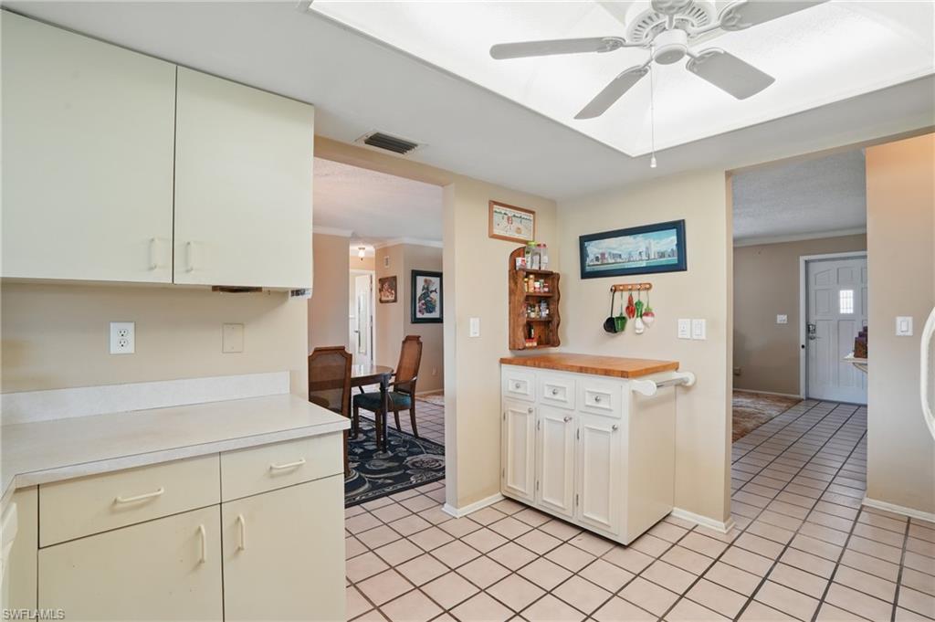 1303 Se 33rd Ter Property Photo 12