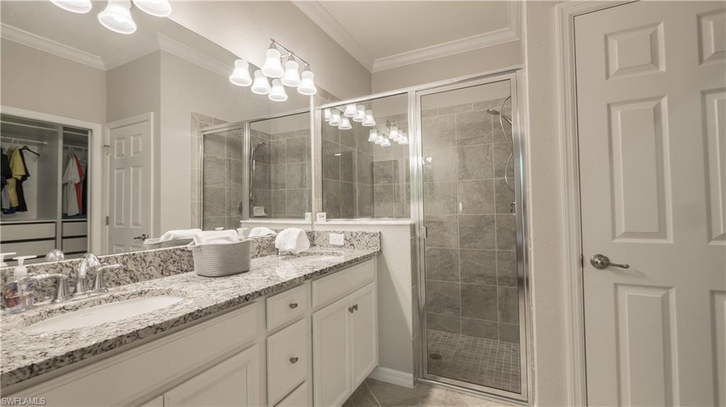 9076 Glenforest Dr Property Photo 12