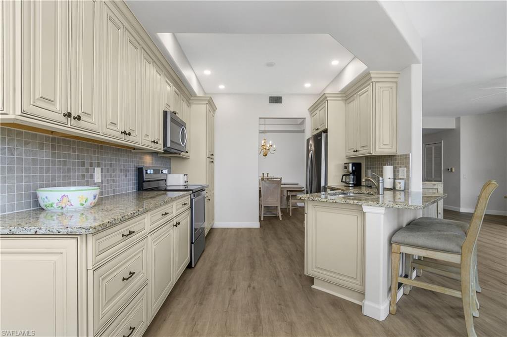 23560 Wisteria Pointe Dr # 506 Property Photo 6