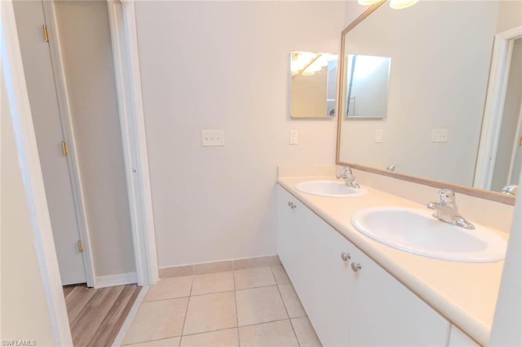 8331 Bernwood Cove Loop W # 1402 Property Photo 4