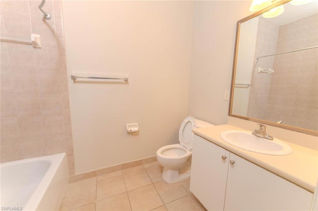 8331 Bernwood Cove Loop W # 1402 Property Photo 7