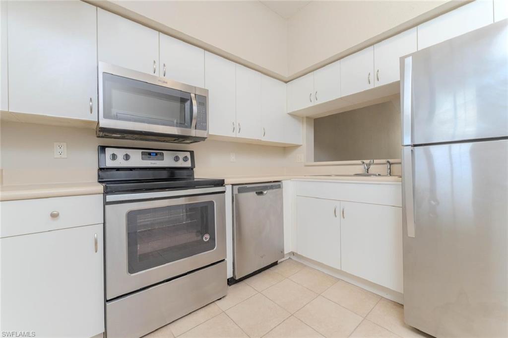 8331 Bernwood Cove Loop W # 1402 Property Photo 9