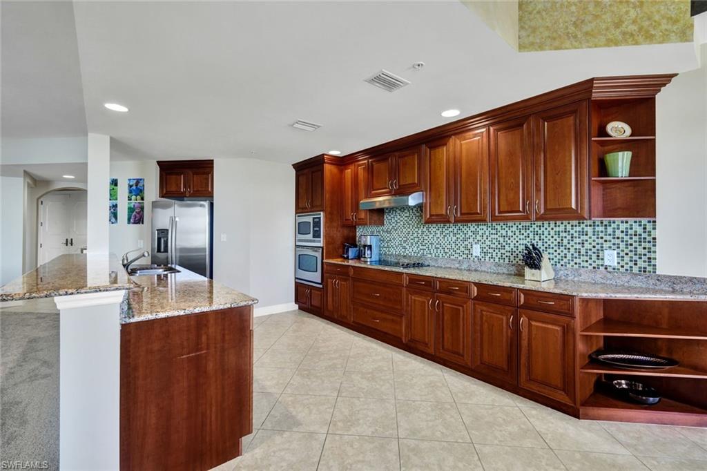 6081 Silver King Blvd 704 Property Photo 13
