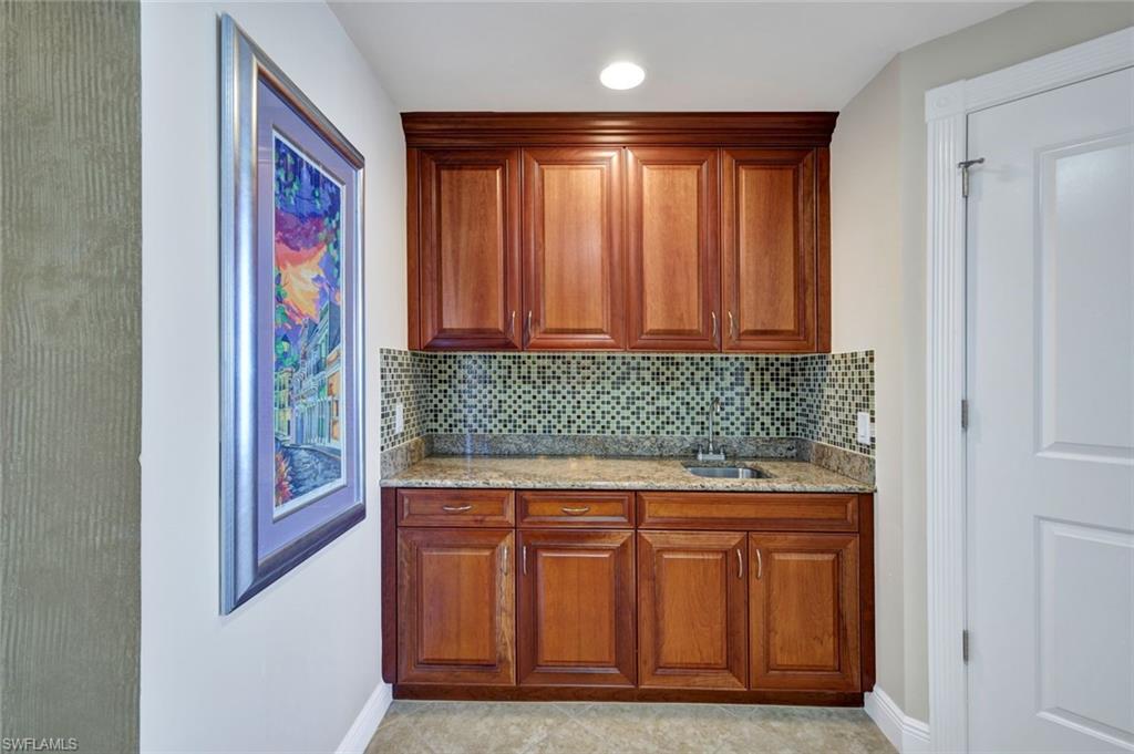 6081 Silver King Blvd 704 Property Photo 17