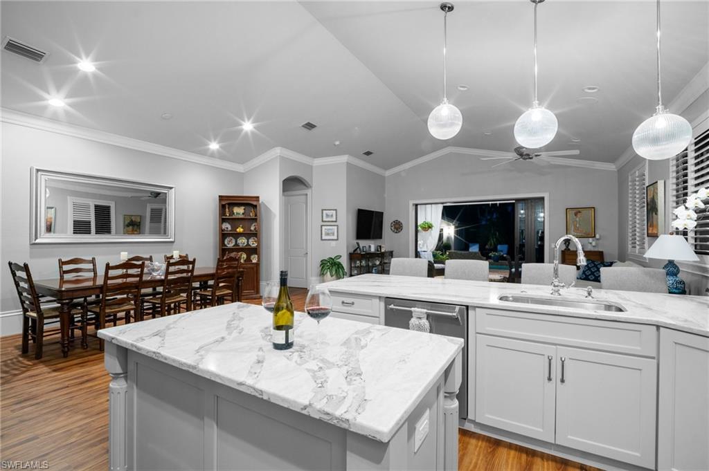 10340 Vanderbilt Dr Property Photo 24
