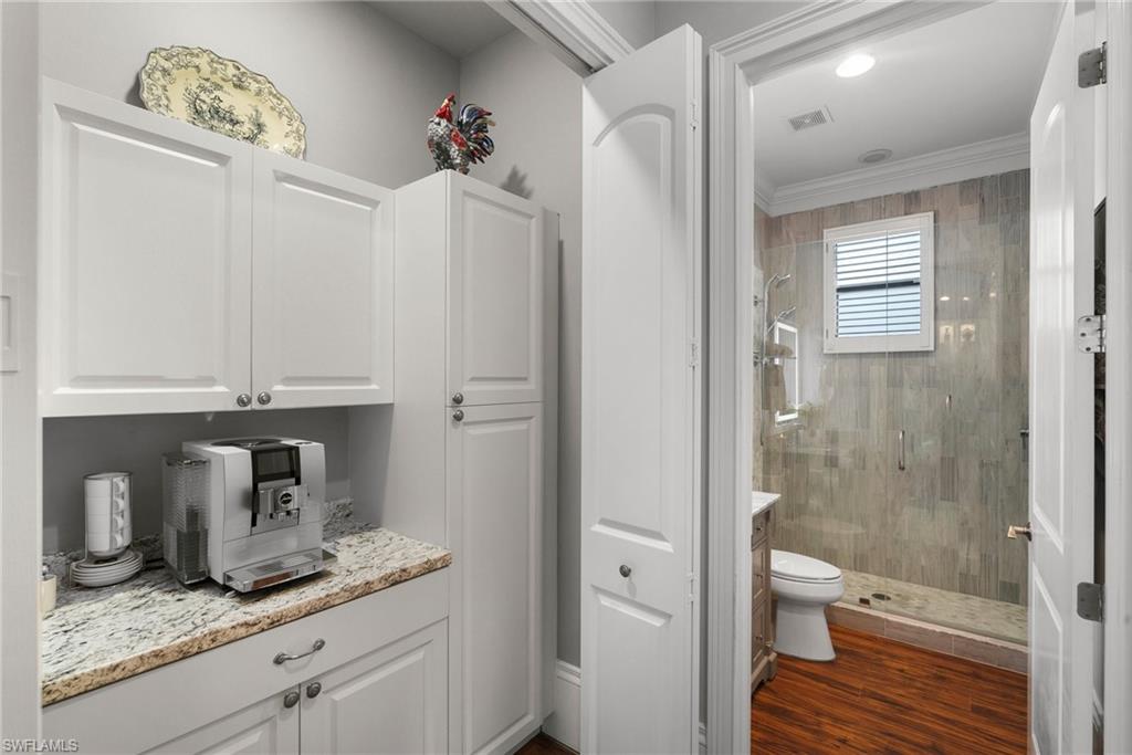 10340 Vanderbilt Dr Property Photo 25