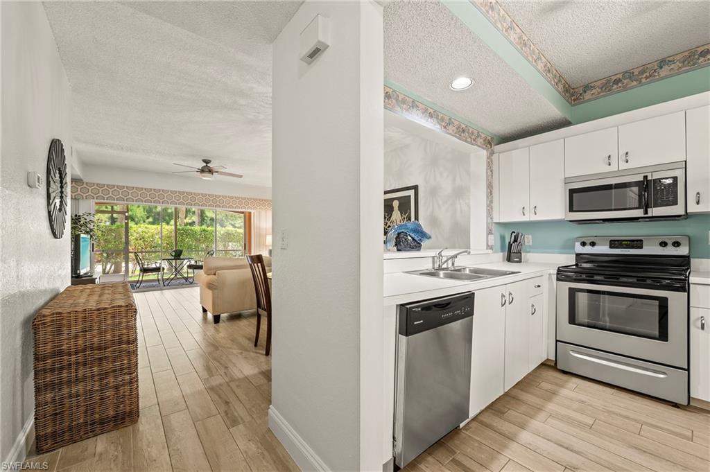 1044 Woodshire Ln # B102 Property Photo 3