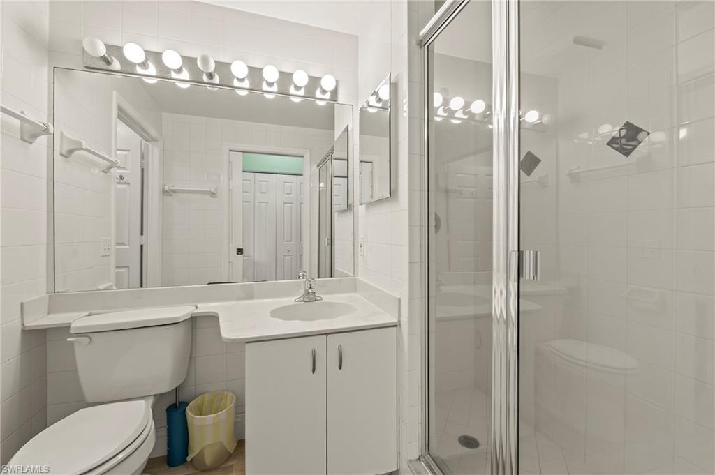 1044 Woodshire Ln # B102 Property Photo 20