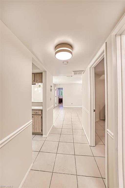 8061 S Woods Cir 4 Property Photo 6