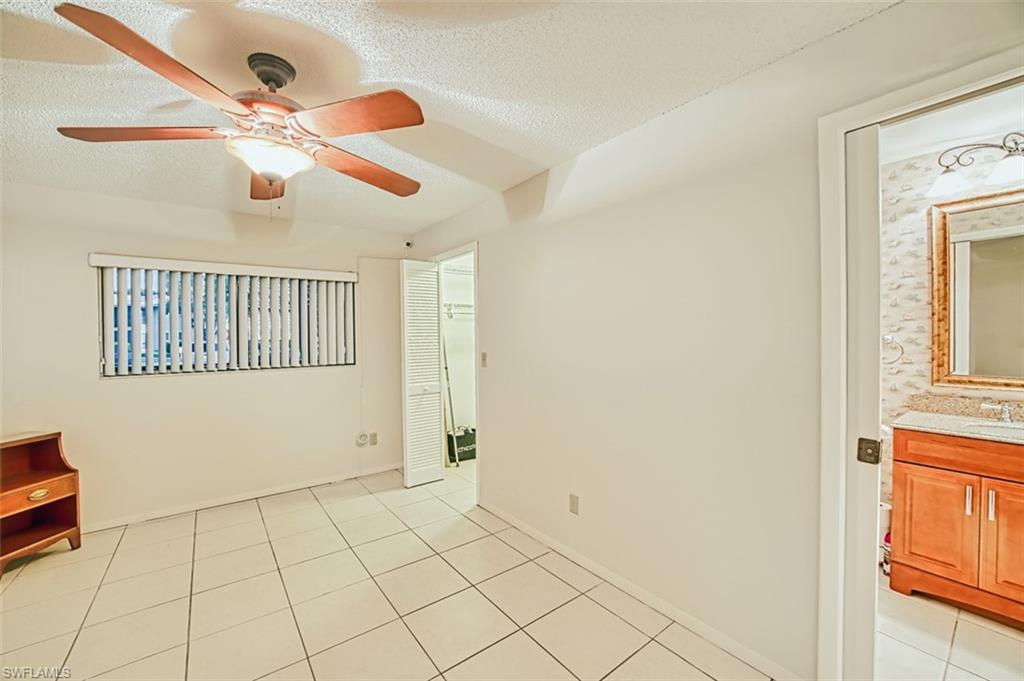 8061 S Woods Cir 4 Property Photo 27