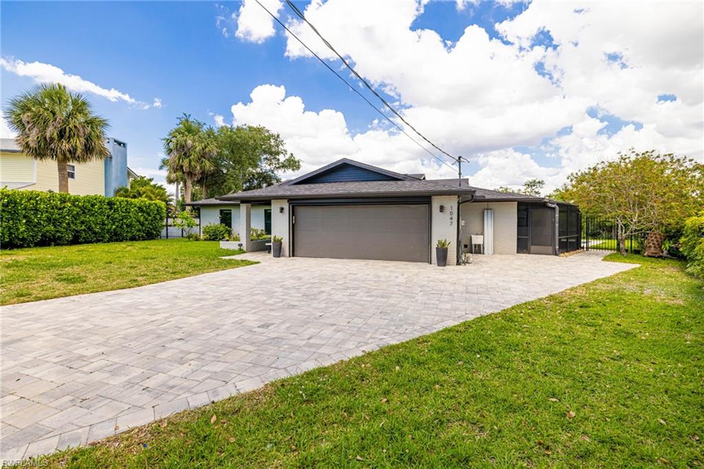 1047 Averly ST Property Photo 1