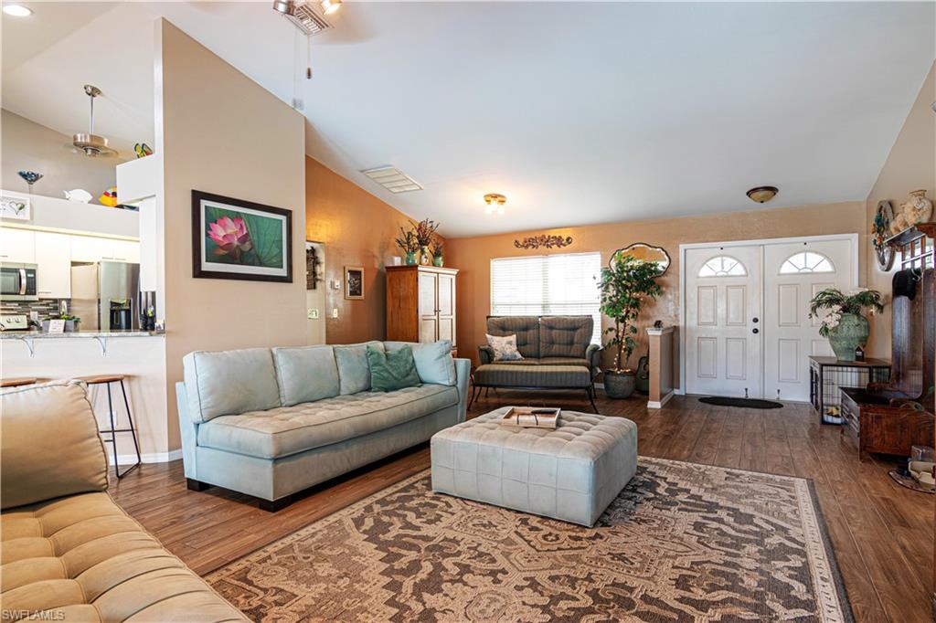 412 Se 13th Ave Property Photo 5