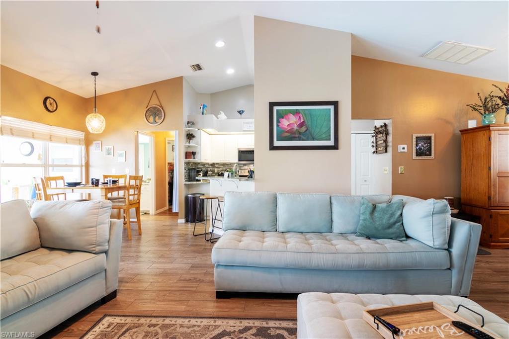 412 Se 13th Ave Property Photo 6