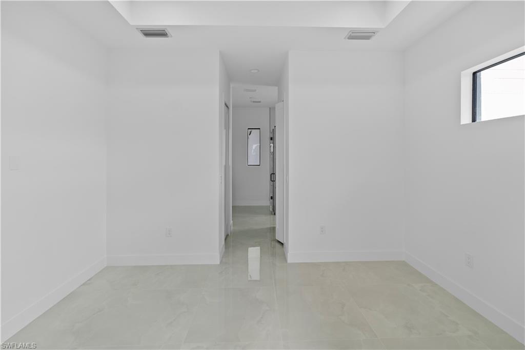 814 Fullerton Ave S Property Photo 19