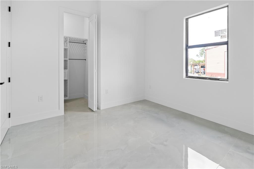 814 Fullerton Ave S Property Photo 34