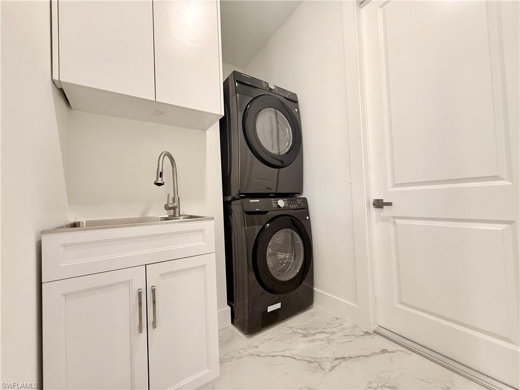 1115 Nw 19 Pl Property Photo 8