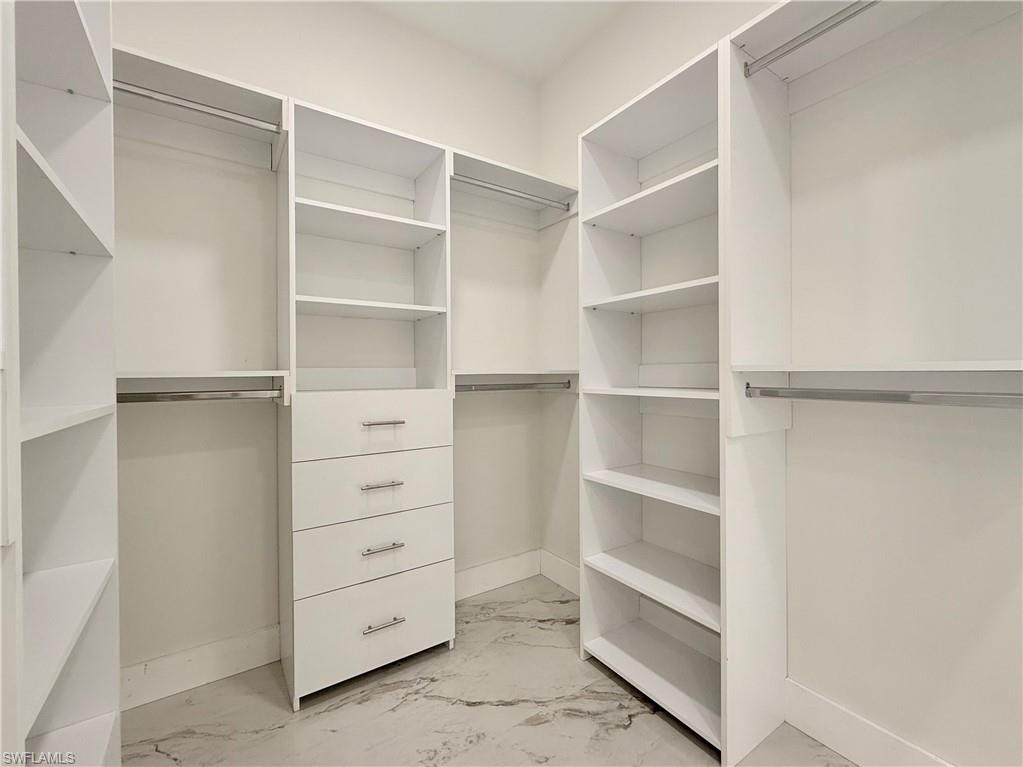 1115 Nw 19 Pl Property Photo 12