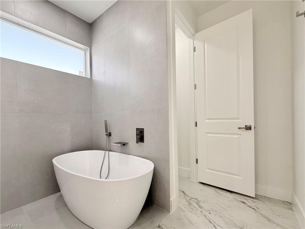 1115 Nw 19 Pl Property Photo 15
