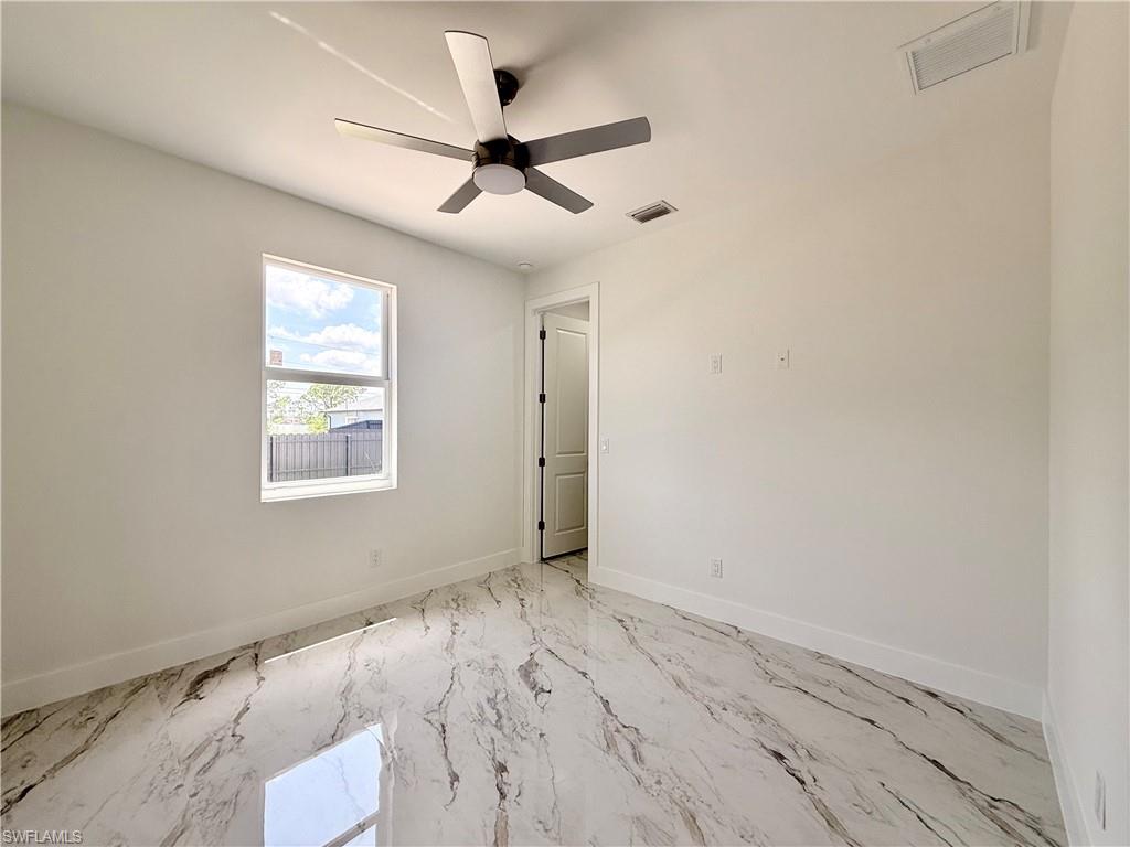1115 Nw 19 Pl Property Photo 17