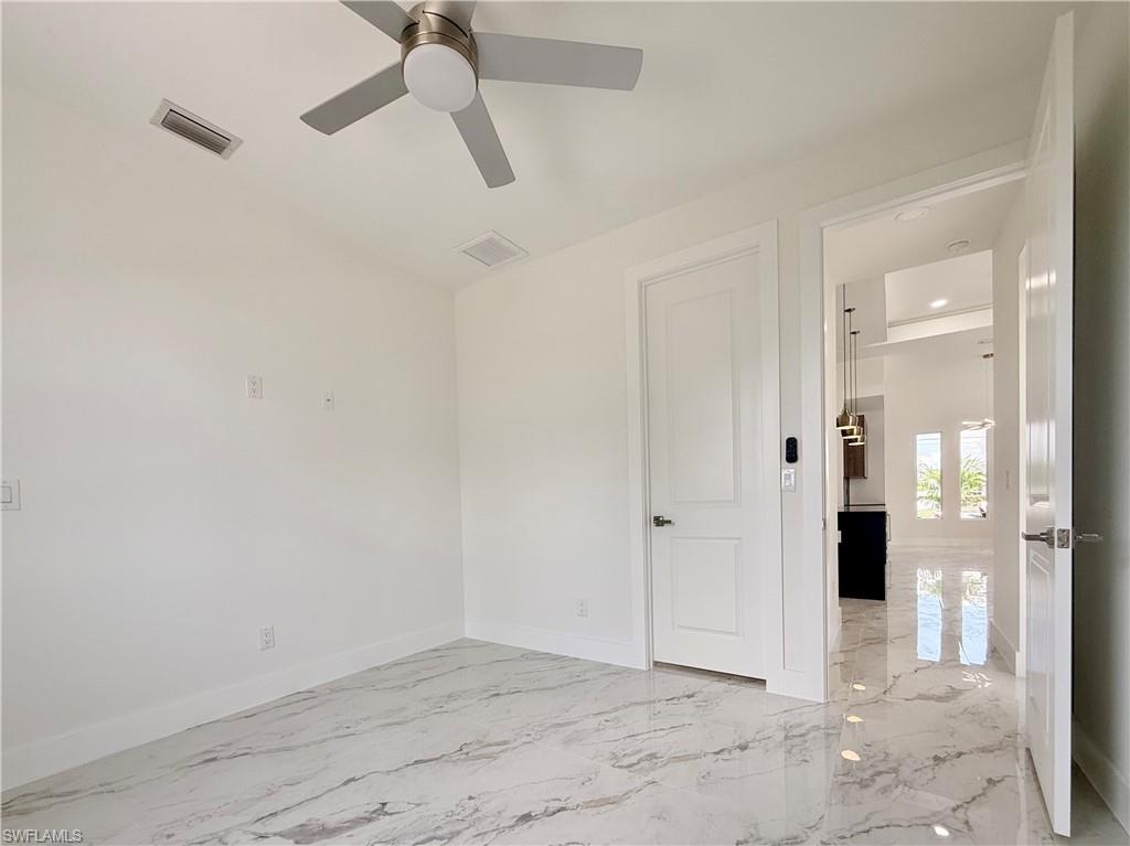 1115 Nw 19 Pl Property Photo 24