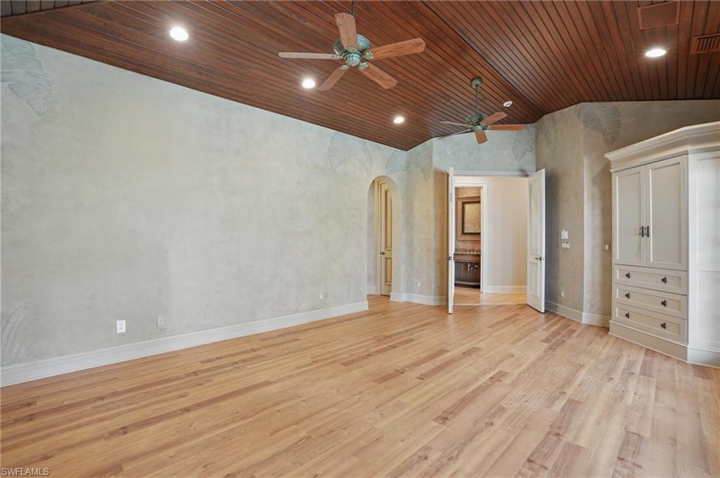 12291 Colliers Reserve Dr Property Photo 27