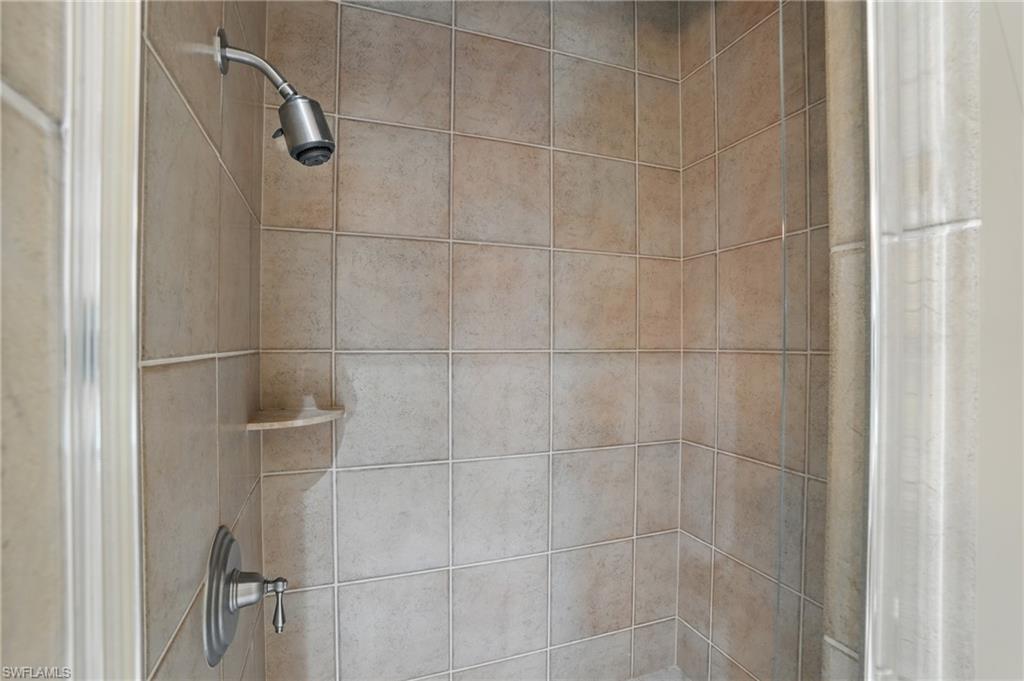 12291 Colliers Reserve Dr Property Photo 43
