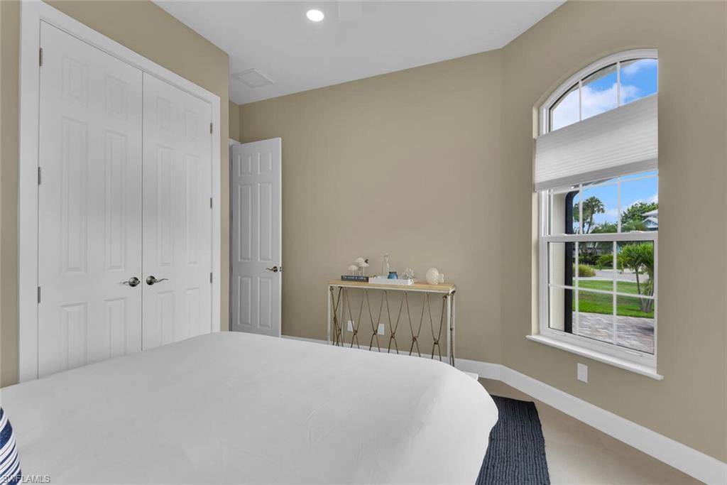 3254 Lakeview Dr Property Photo 15