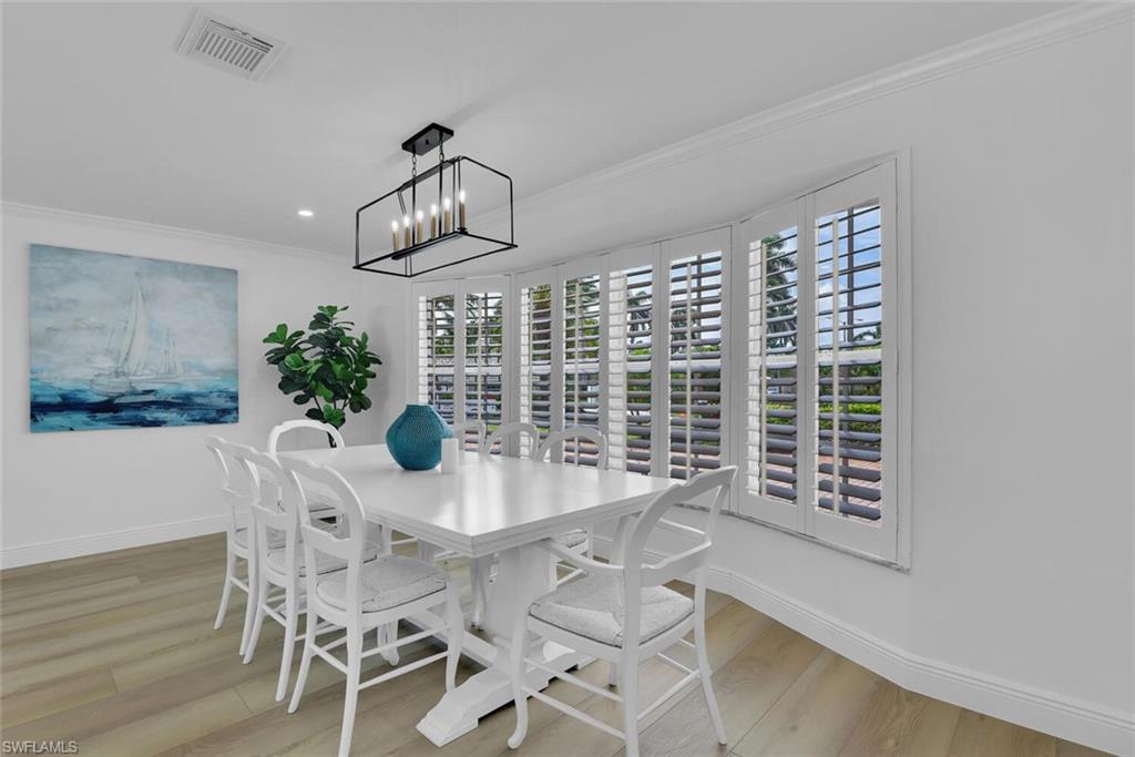 740 Park Shore Dr Property Photo 12