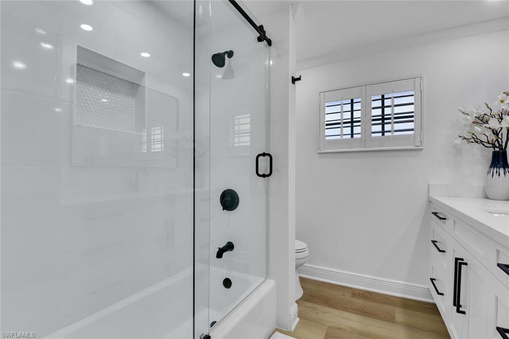740 Park Shore Dr Property Photo 22