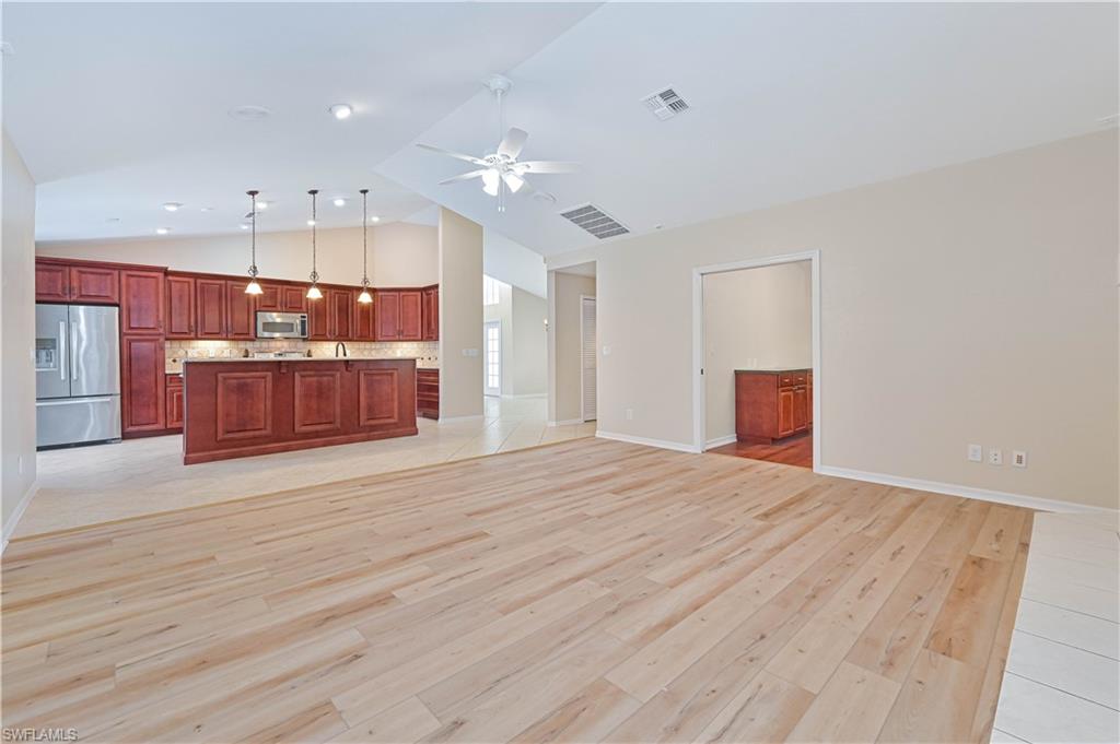 9031 Harvestwood Ct Property Photo 15