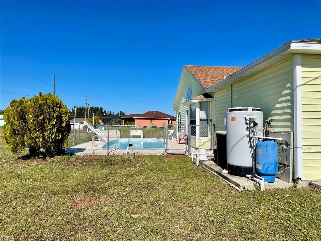3058 Nw 5th Pl Property Photo 4