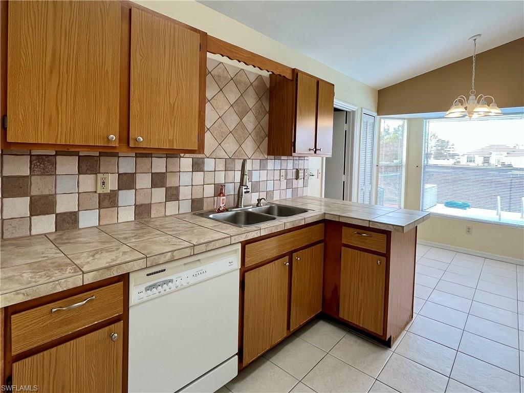 3058 Nw 5th Pl Property Photo 14