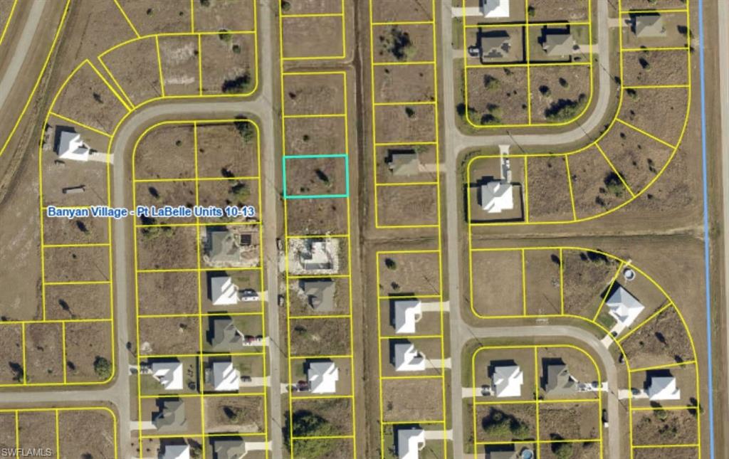 641 Royce Rd Property Photo 1