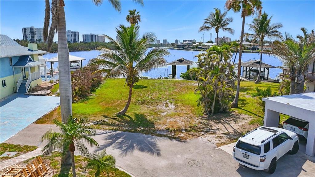 22491 Buccaneer Lagoon St Property Photo 3