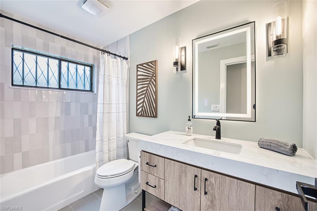 15796 Symphony Ct Property Photo 42