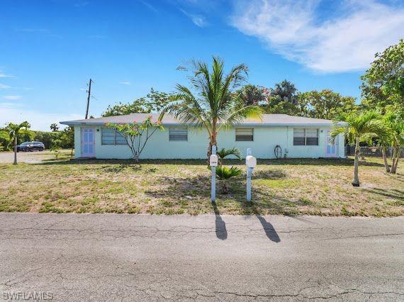 2656 Mangrove St Property Photo 1