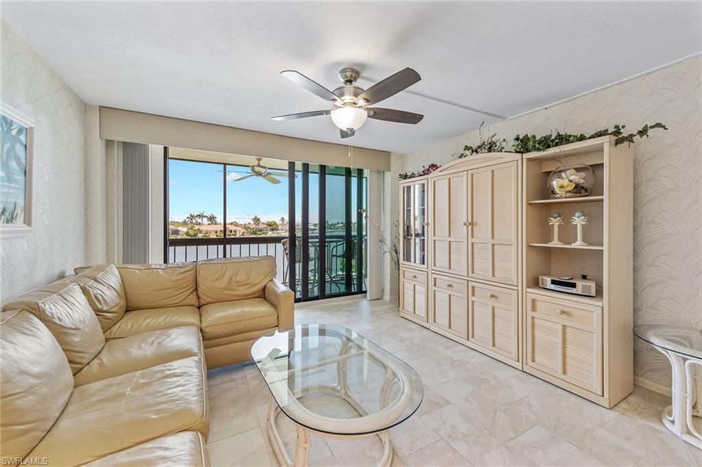 591 Seaview Ct # A306 Property Photo 2