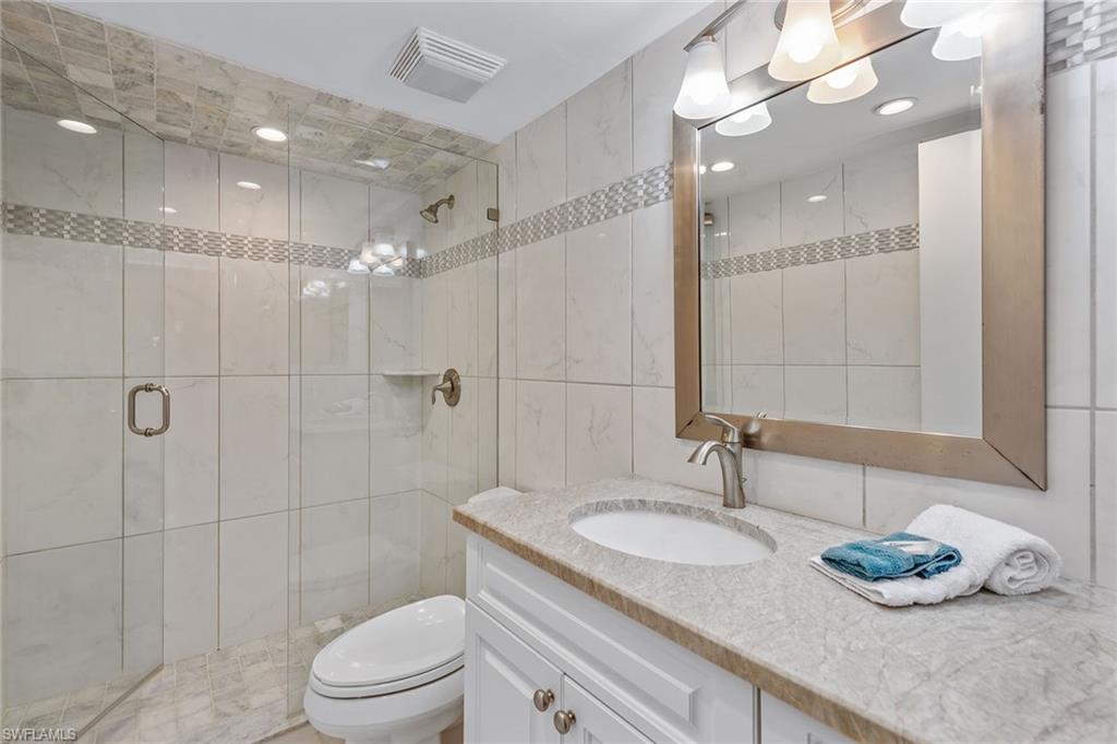 591 Seaview Ct # A306 Property Photo 12