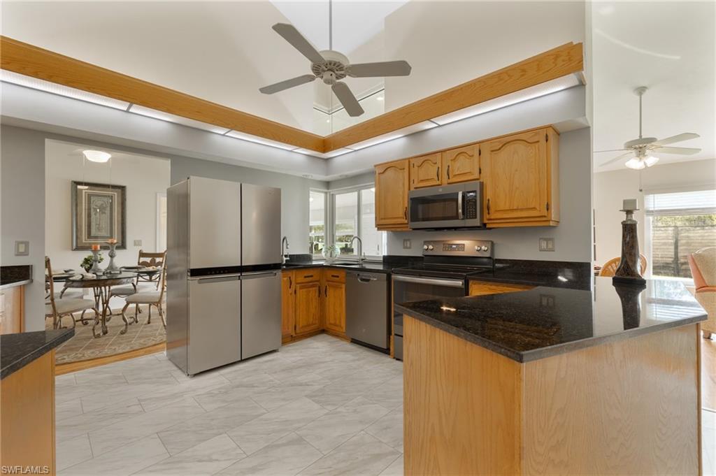 112 Bordeaux Cir Property Photo 6