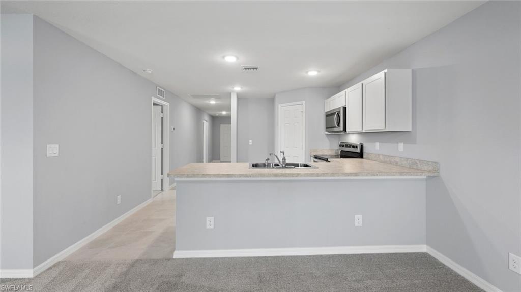 2511 50th St W Property Photo 4
