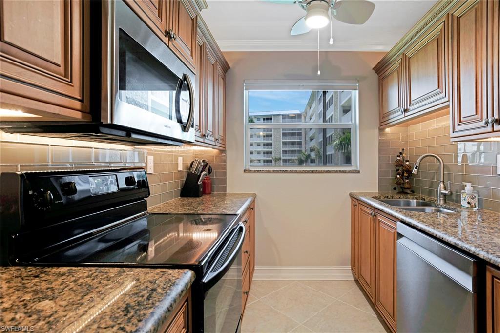 25740 Hickory Blvd # 240 Property Photo 4