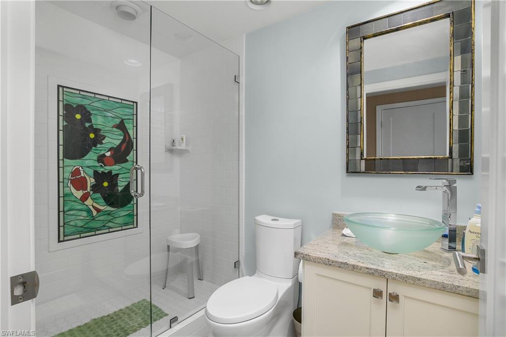 430 Cove Tower Dr # 501 Property Photo 23