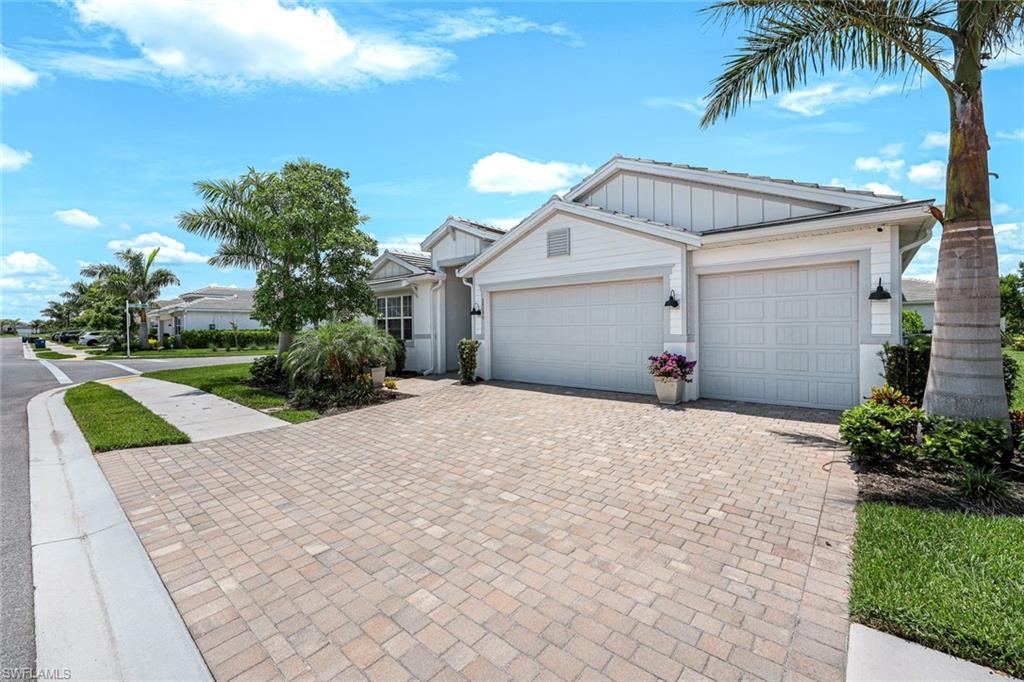 28086 Captiva Shell Loop Property Photo 3