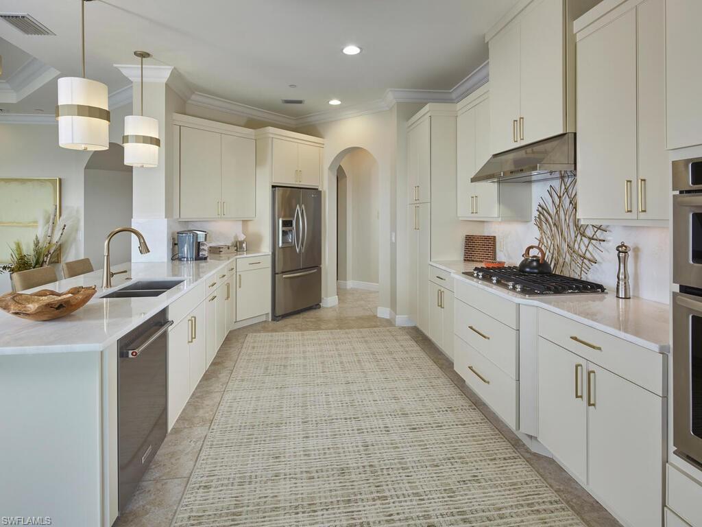 4701 Via Del Corso Ln # 401 Property Photo 5