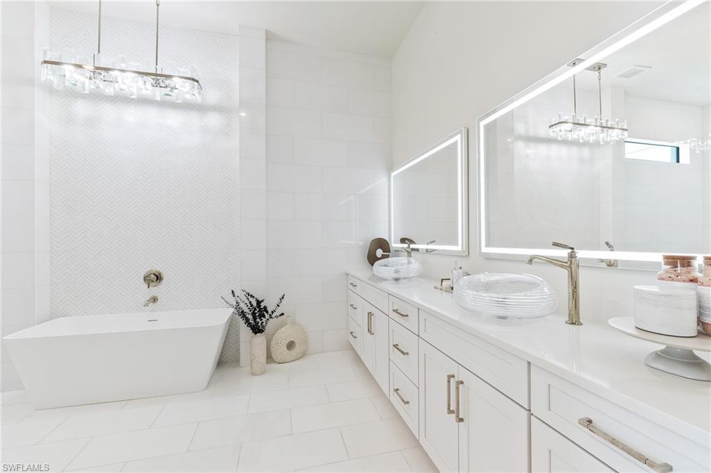 160 Sw 52nd Ter Property Photo 32